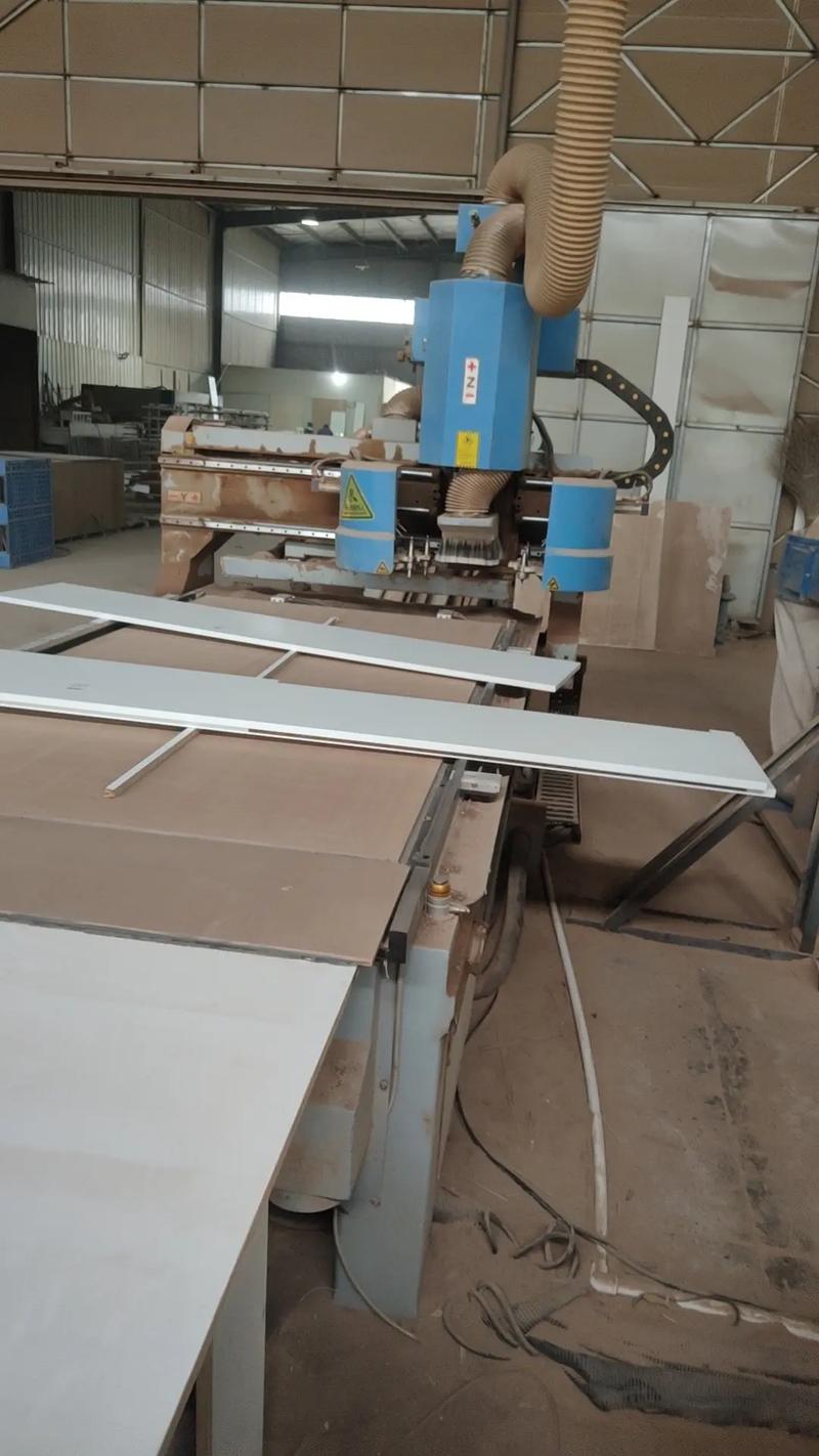 豪耕加工中心 新代一体机驱动板式家具生产新效率