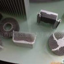 专业生产各种铝型材:家具铝型材,工业铝型材,装饰铝型材,橱柜[供应]_金属加工材_世界工厂网中国产品信息库